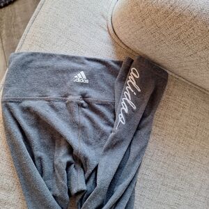 Adidas Women XS Charcoal Gray Leggings